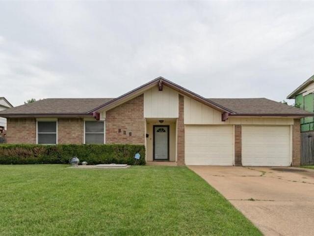 House for sale in Moore House for sale in Moore