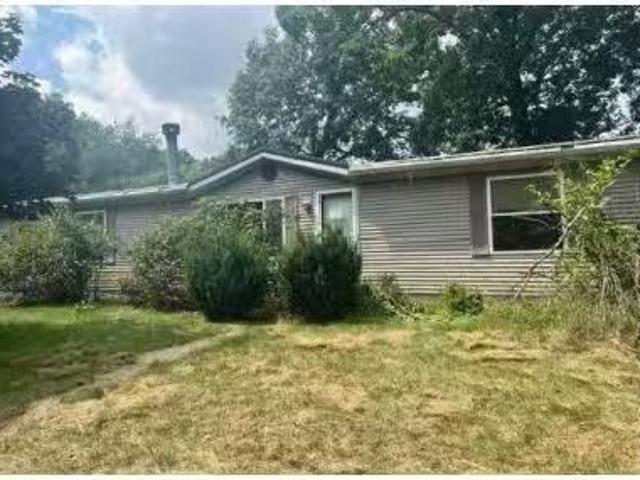 House for sale in Portage