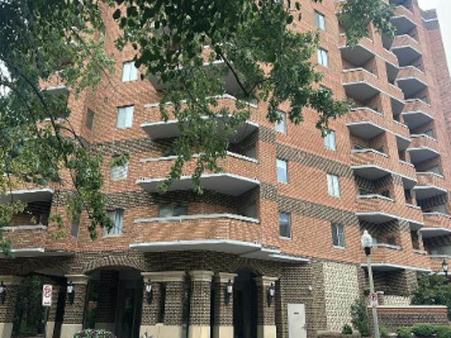 Condo for sale in Ballston, Arlington