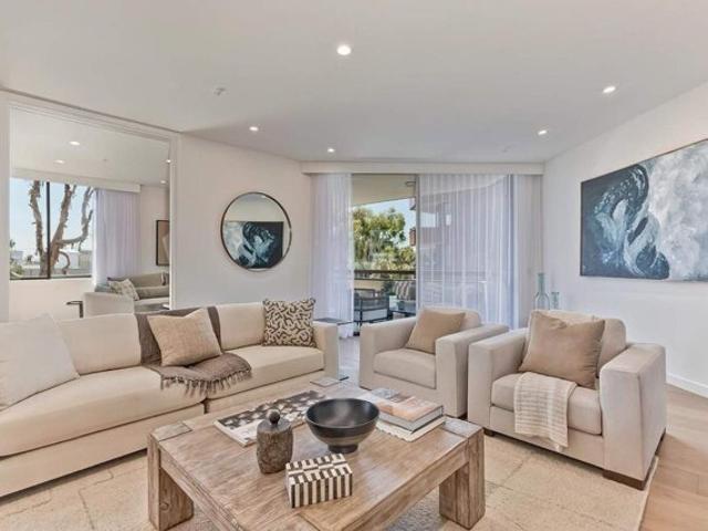 Condo for sale in Beverly Hills, California