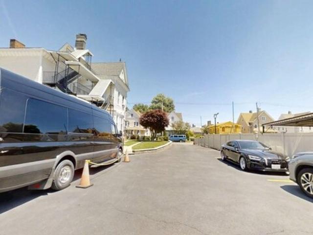 House for sale in Mount Vernon, New York