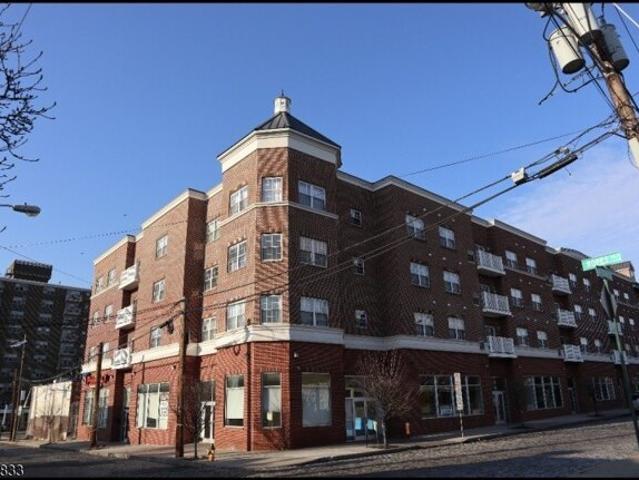 Condo for sale in Newark Condo for sale in Newark