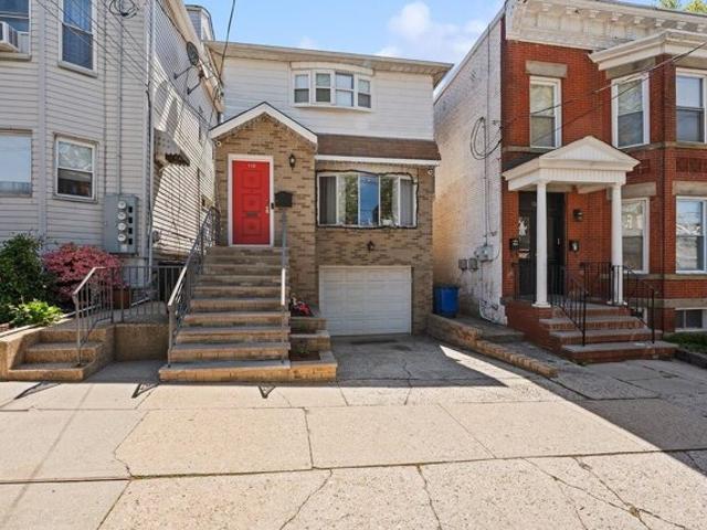 House for sale in Hudson, New Jersey