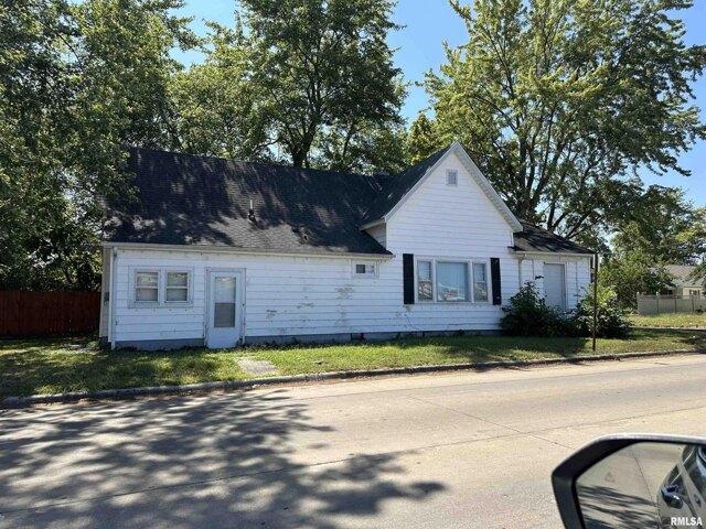 House for sale in Herrin, Illinois