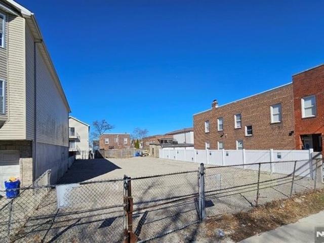 Land for sale in Newark, New Jersey