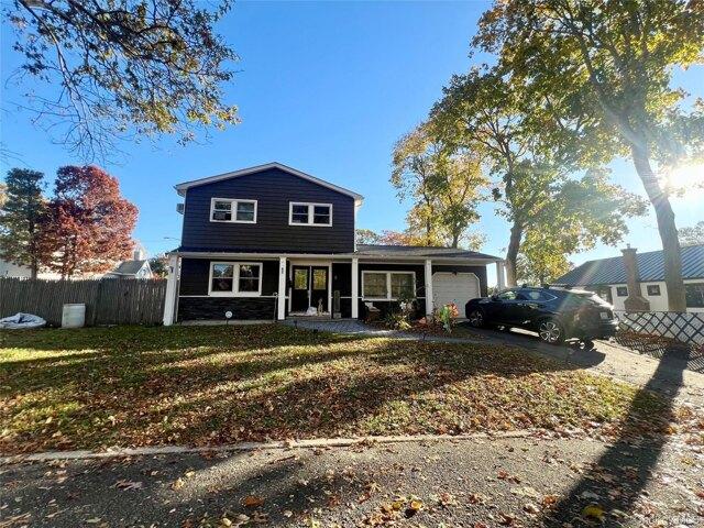House for sale in Bohemia, New York