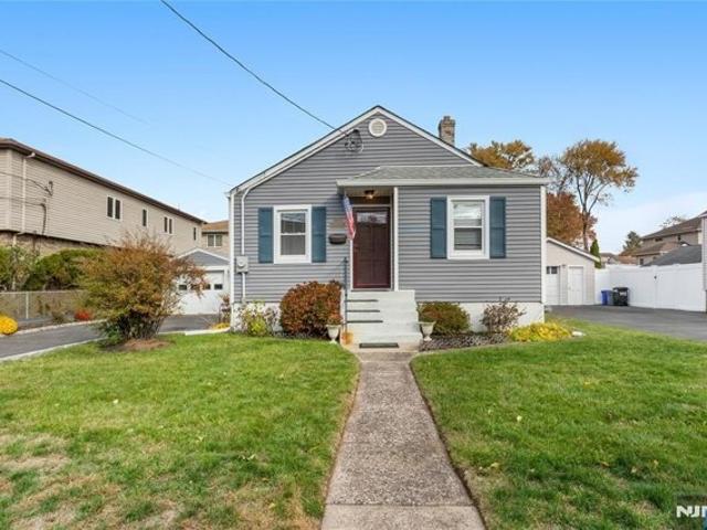 House for sale in Saddle Brook, New Jersey