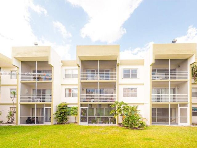 Condo for sale in Sunrise