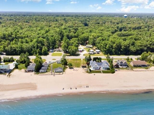 House for sale in Oscoda