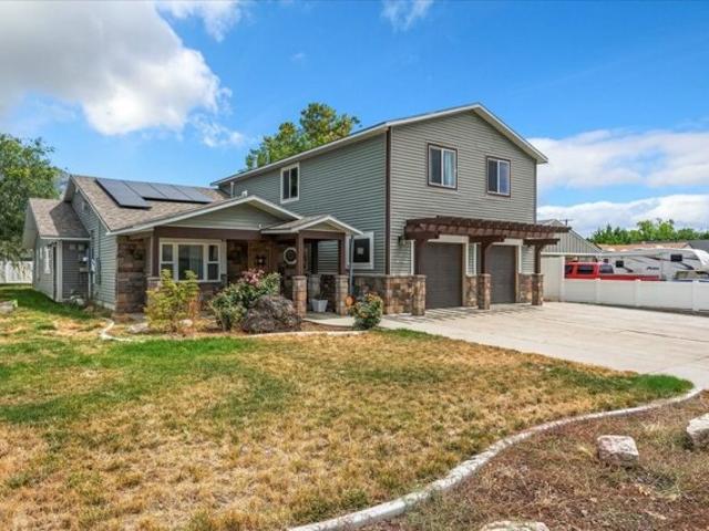 House for sale in Layton, Utah