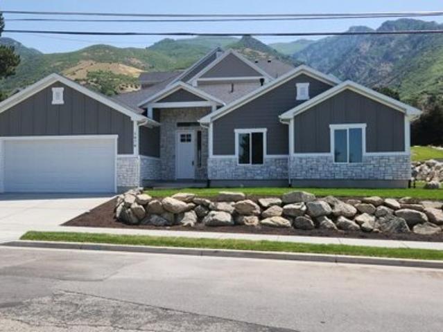 House for sale in Layton, Utah