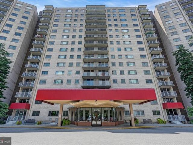 Condo for sale in Alexandria