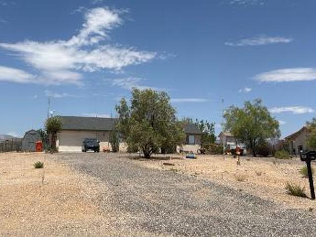 House for sale in Golden Valley