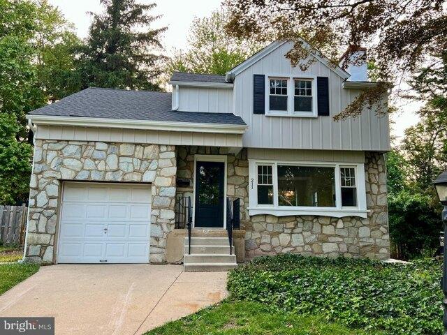 House for sale in Collingswood