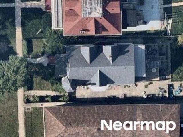 House for sale in Chicago