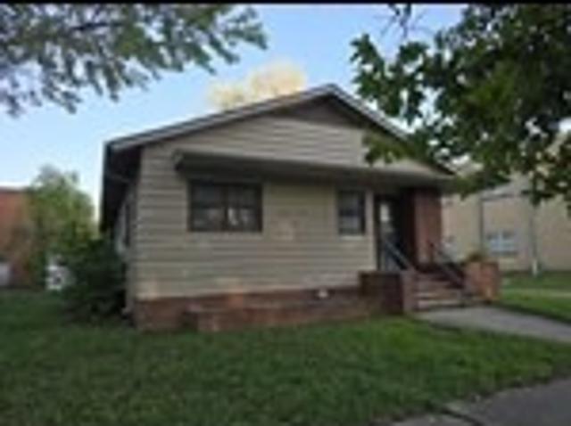 House for sale in Iola, Allen County