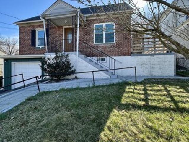 House for sale in Waterbury, Connecticut