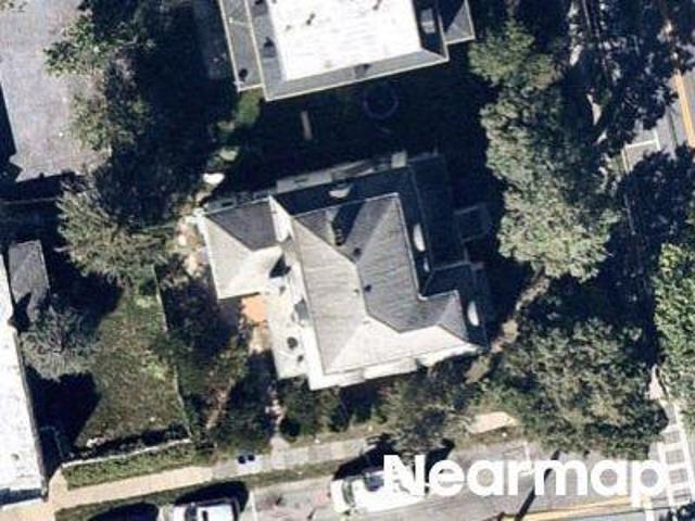 House for sale in New York