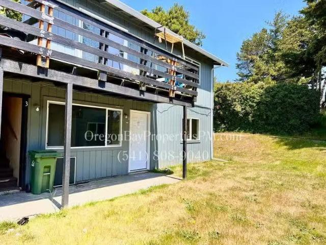 Condo for rent in Coos Bay