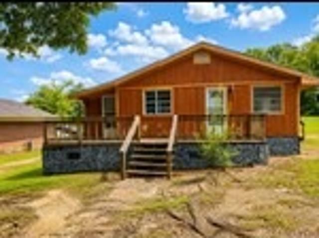 Property for sale in Mendenhall, Mississippi