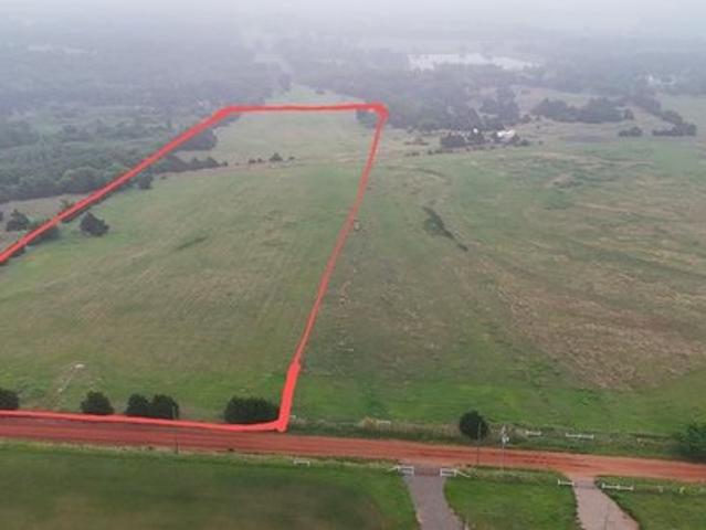 Land for sale in Guthrie, Logan County