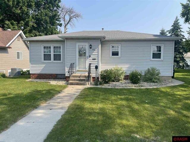 House for sale in Saint James