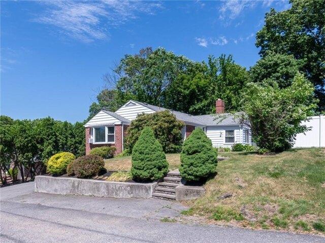 House for sale in Johnston, Rhode Island