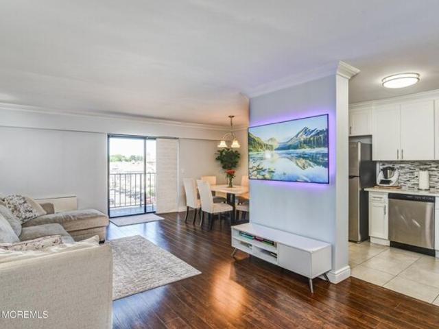 Condo for sale in Linden, New Jersey
