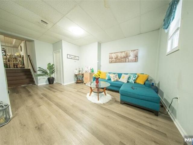 House for sale in Paterson