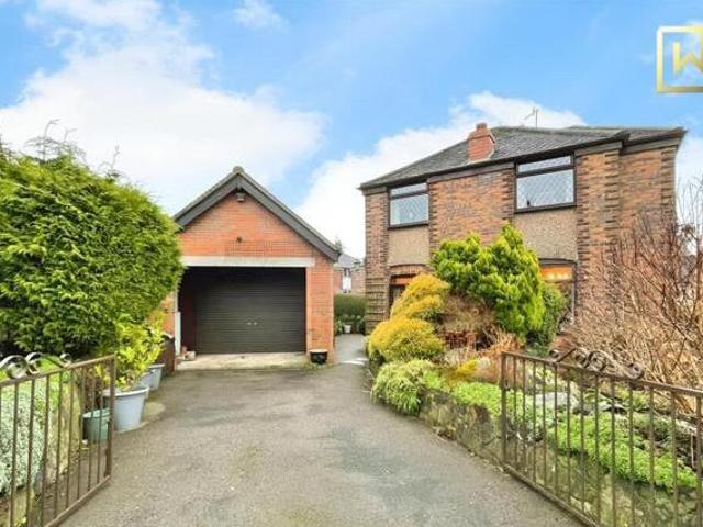 House for sale in Kingsley Moor, Staffordshire