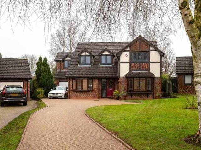 House for sale in Kingsley Moor, Staffordshire