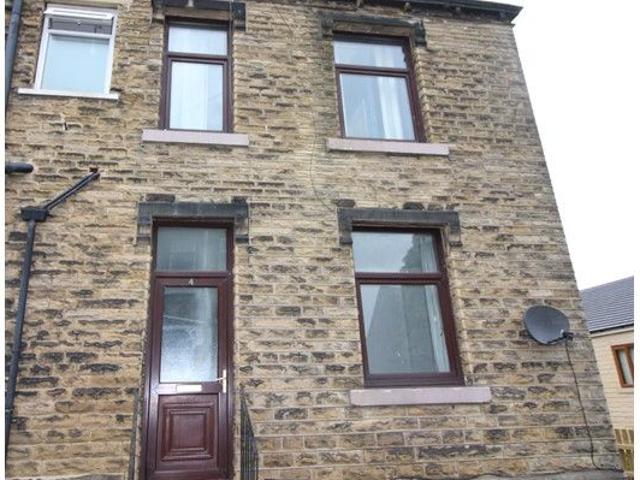House for rent in Milnsbridge, West Yorkshire