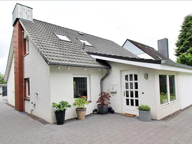 Villa kaufen in Henstedt-Ulzburg, Schleswig-Holstein