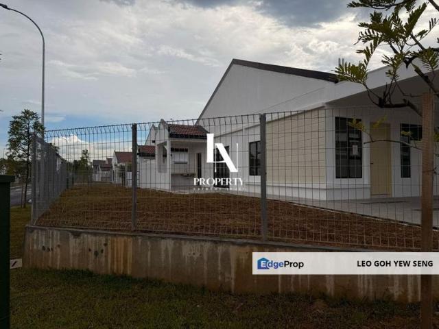 House for sale in Sendayan Village, Negeri Sembilan
