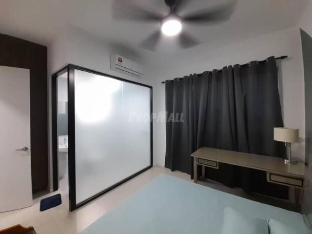 Room for rent in Petaling, Alam Impian