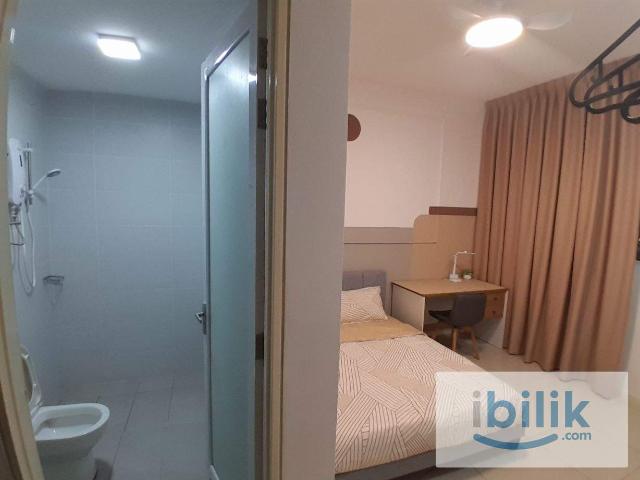 Room for rent in Petaling, Alam Impian