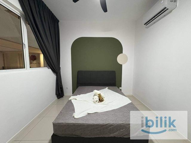 Room for rent in Petaling, Alam Impian