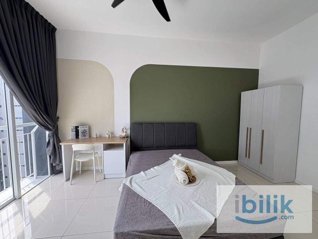 Room for rent in Petaling, Alam Impian