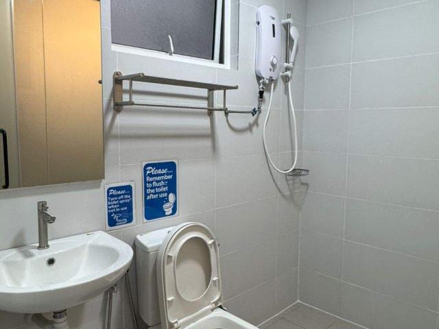 Room for rent in Petaling, Alam Impian