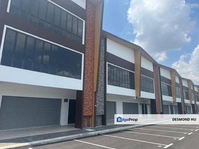 Shop for rent in Kajang, Langat