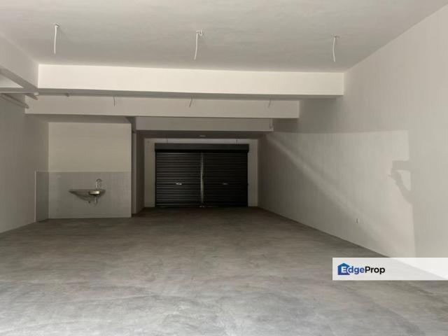 Shop for rent in Kajang, Langat