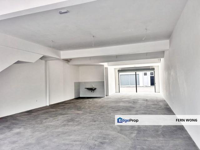 Shop for rent in Kajang, Langat