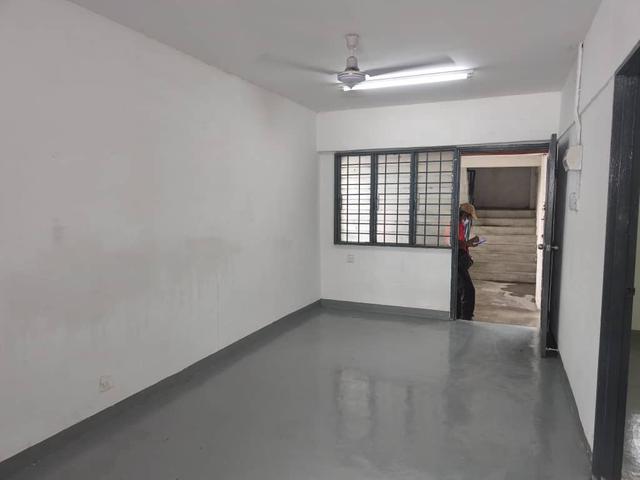 Flat for sale in Wellesley, Penang