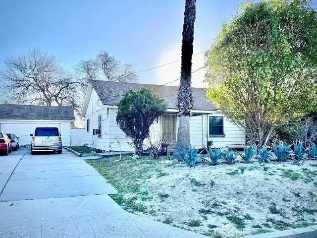 House for rent in Van Nuys