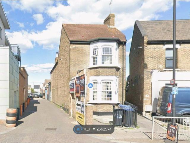Studio for rent in Ponders End, Greater London
