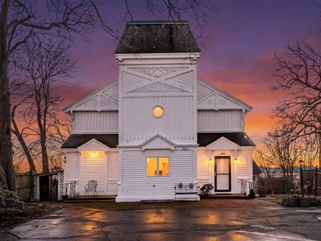 House for sale in Nahant, Massachusetts