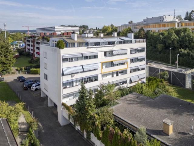 Wohnung kaufen in Glattbrugg, Zürich