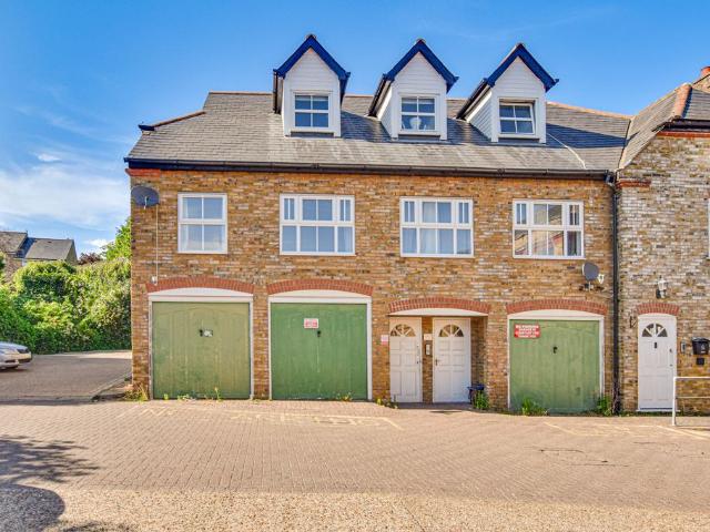 Apartment for rent in Hockerill, Colliers End