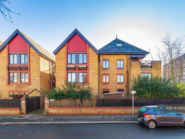 Apartment for rent in London Borough of Merton, Greater London
