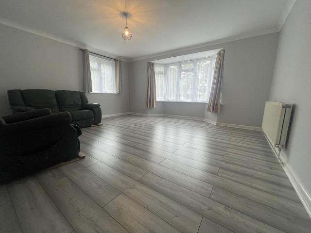 Apartment for rent in Talbot Village, Bournemouth